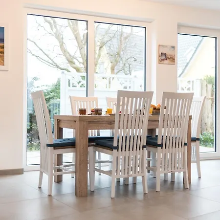 Strandhaus Lindenstrasse بيت للعطل زنغست